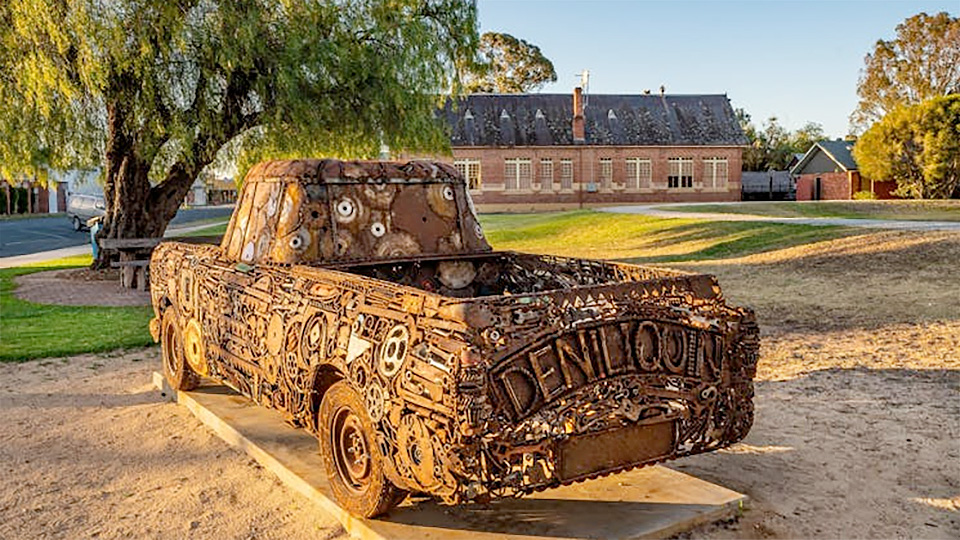 Reutilise Ute Sculpture